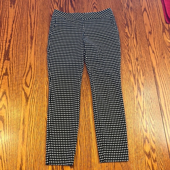 Express Columnist Black & White Checkered Plaid Pants Size 0 - Picture 1 of 10